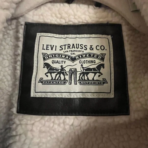 Levi’s faux leather sherpa aviator bomber jacket - NWOT - Picture 5 of 7